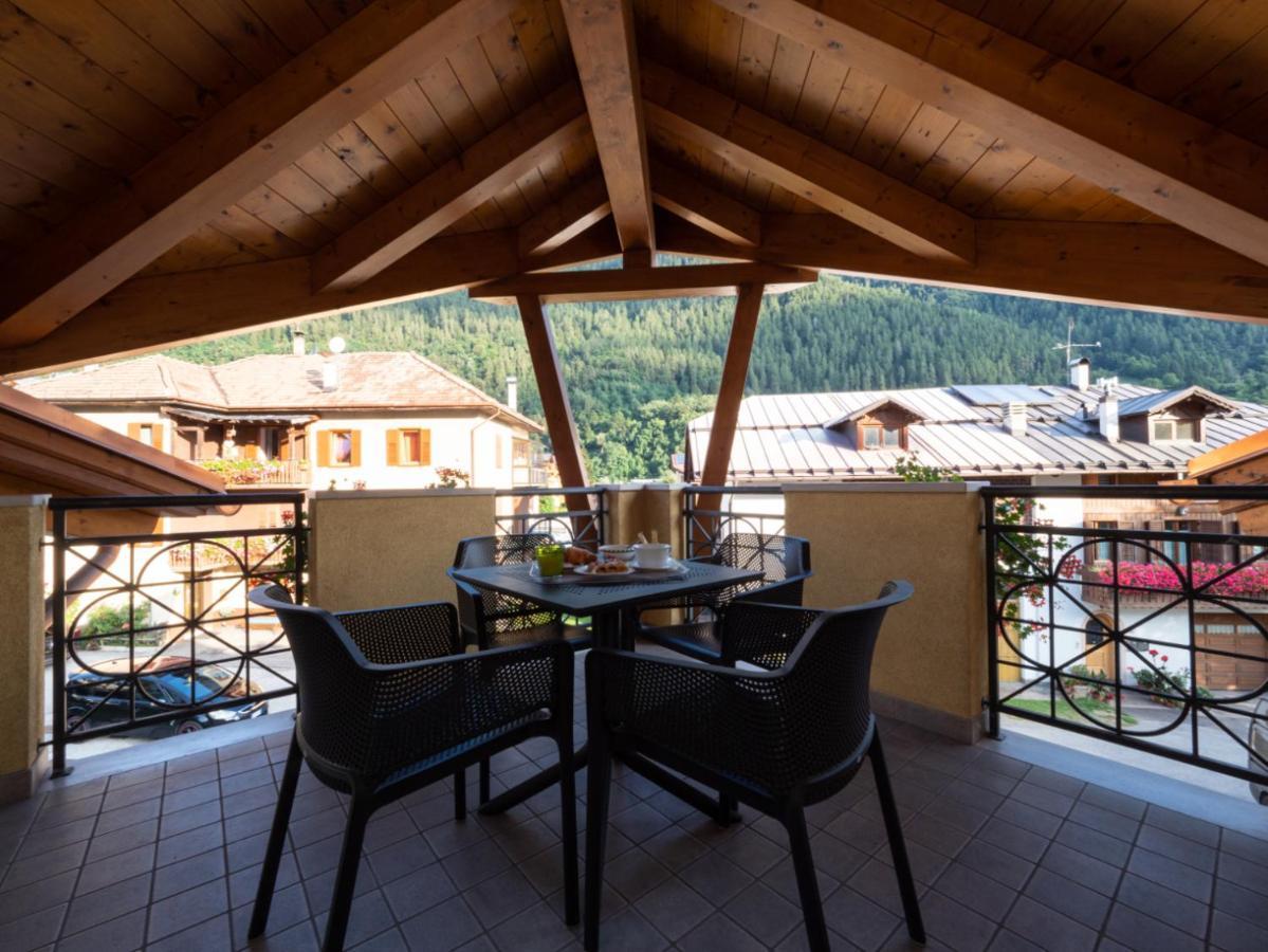 Hotel Garni Sottobosco Dimaro Ngoại thất bức ảnh
