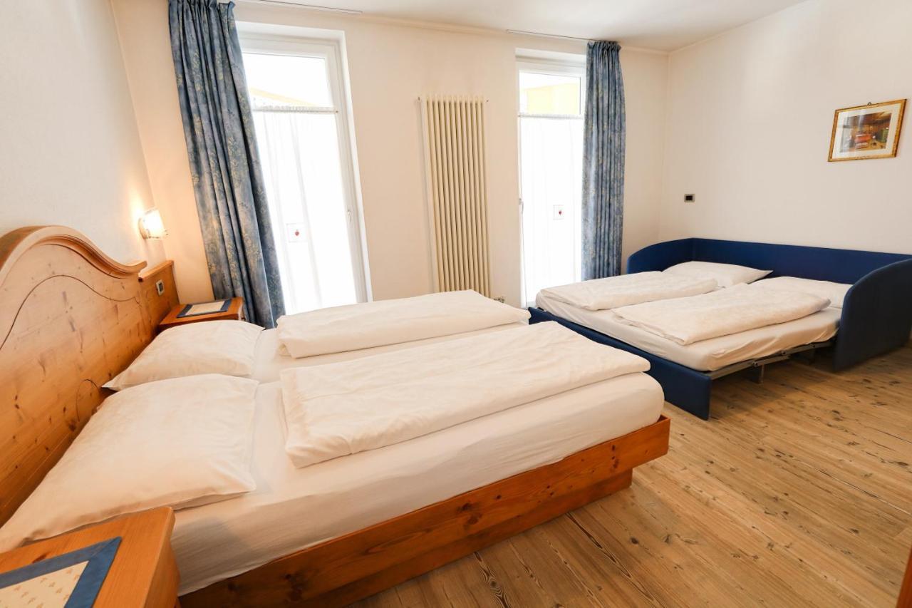 Hotel Garni Sottobosco Dimaro Ngoại thất bức ảnh