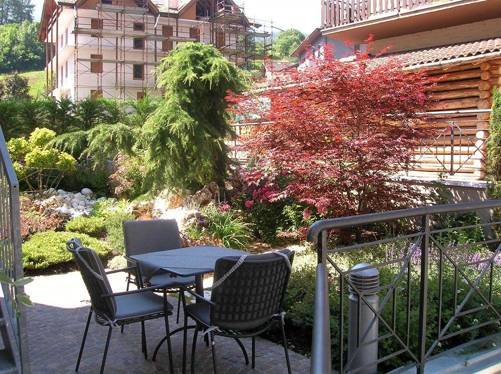 Hotel Garni Sottobosco Dimaro Ngoại thất bức ảnh