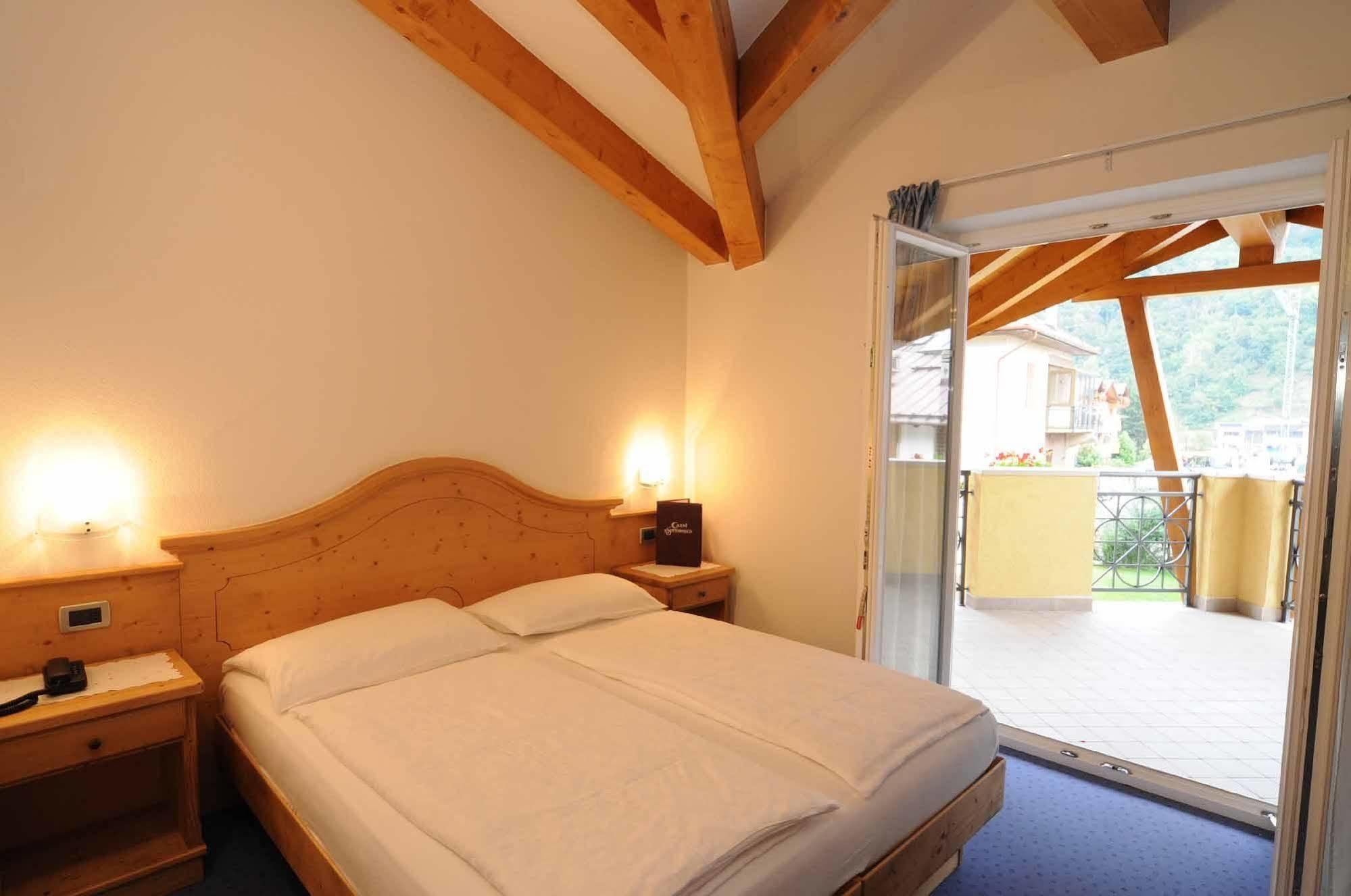 Hotel Garni Sottobosco Dimaro Ngoại thất bức ảnh
